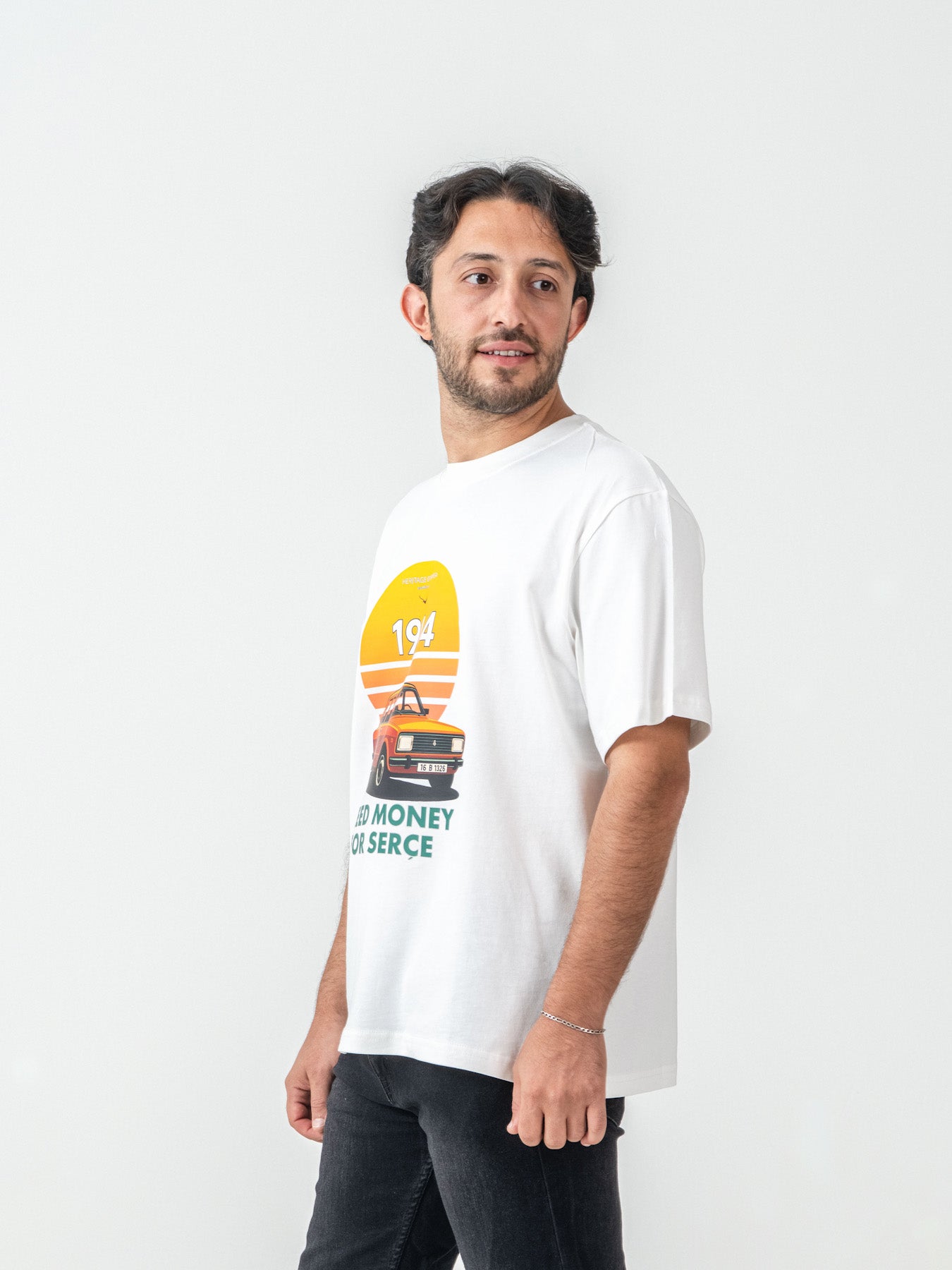 Unisex Oversize Beyaz Serçe T-shirt